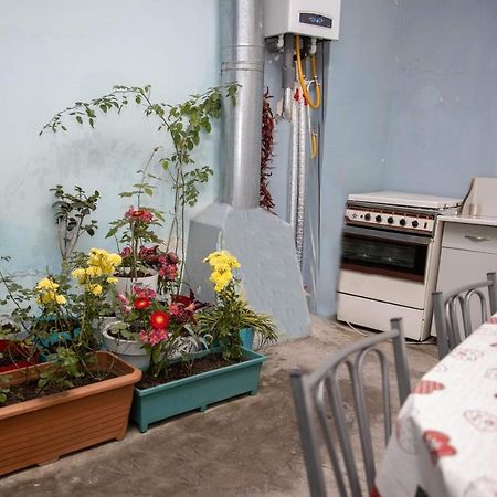 Leila Hotell Tbilisi Exteriör bild