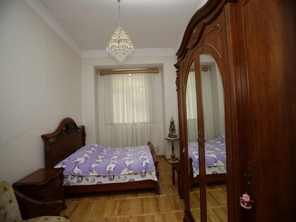Leila Hotell Tbilisi Rum bild